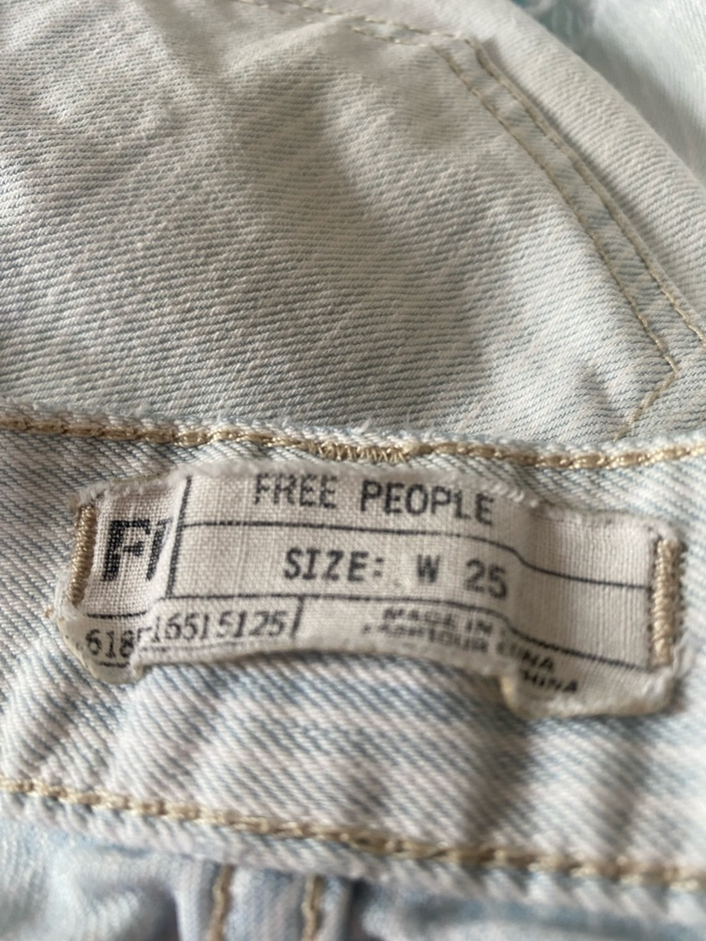 Free People Light Blue White Stripes Frayed Hem Denim Shorts - Casual Sz 25 - Picture 10 of 13